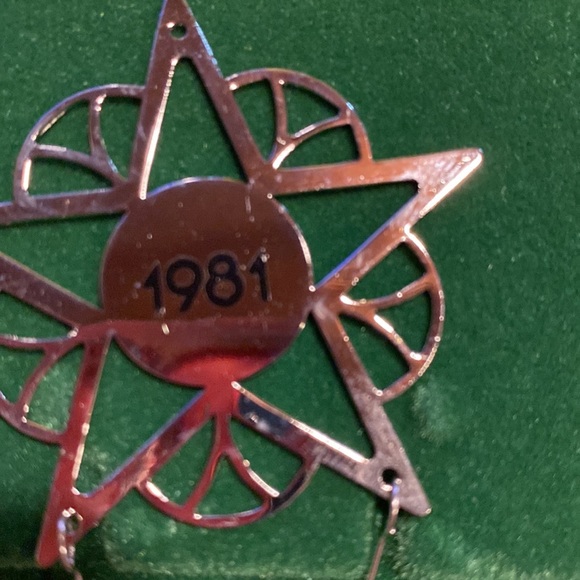 New Vintage 1981 Hallmark dated ornament STAR SWING QX421-5 - Picture 3 of 5